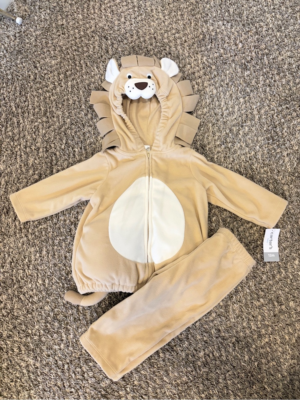 Carter’s baby lion costume 12 Mo